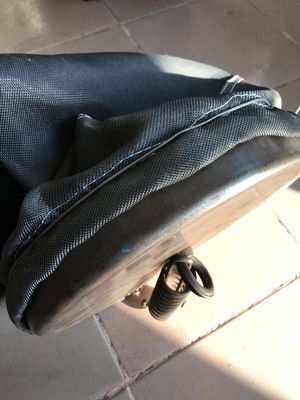 Handelsfilter-Teile, welche die Kappe benutzt, um die Filtertüte anzuheben und zu versiegeln hängen